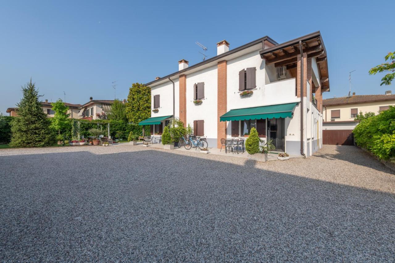 Casacobelli Villa Monzambano Bagian luar foto