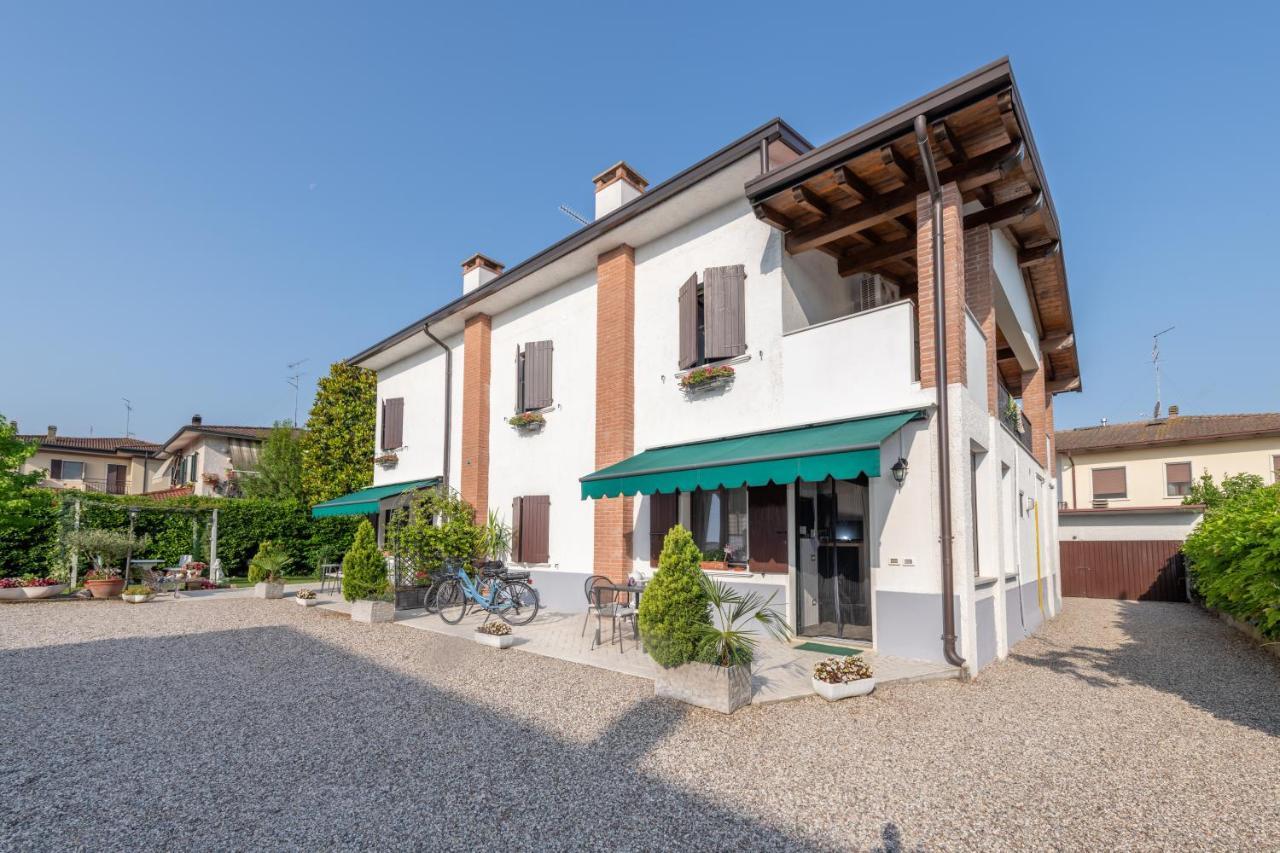 Casacobelli Villa Monzambano Bagian luar foto